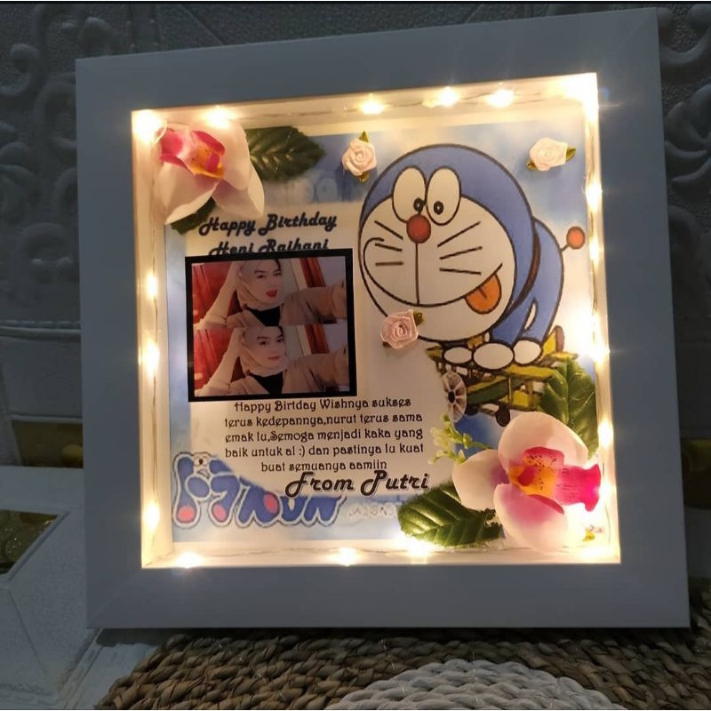 bingkai foto & lampu