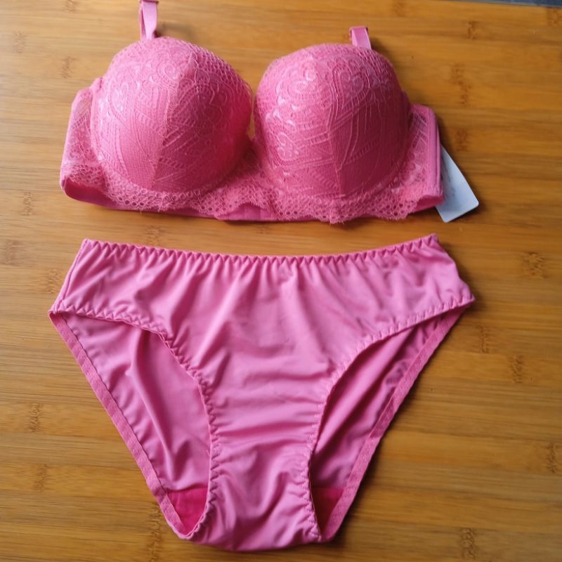 Bra Set Pierre Cardin 630 Kawat  1/2 Cup 34B