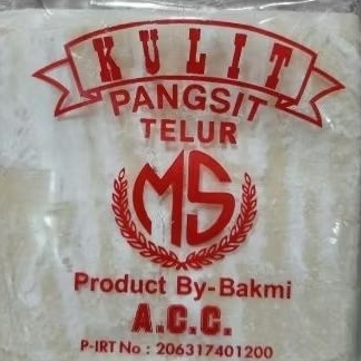 

kulit pangsit telur MS isi 50 lembar. per pack. Rp 15.000