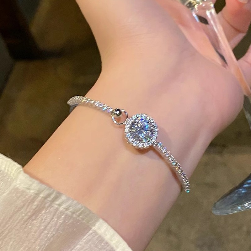 Gelang Berlian Mutiara Gelang Tangan Moissanite S925 Gelang Kelopak Pentagram Gelang Serut  Berlapis