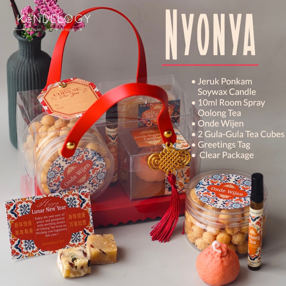 

Nyonya | Kendelogy Imlek Hampers | Soywax Candle