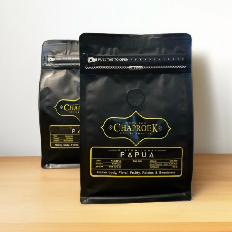 

SINGLE ORIGIN COFFEE / PAPUA YAHUKIMO / ARABICA COFFEE 250gr / Biji Kopi / Kopi Bubuk Arabica by Chaproek Coffee Roaster