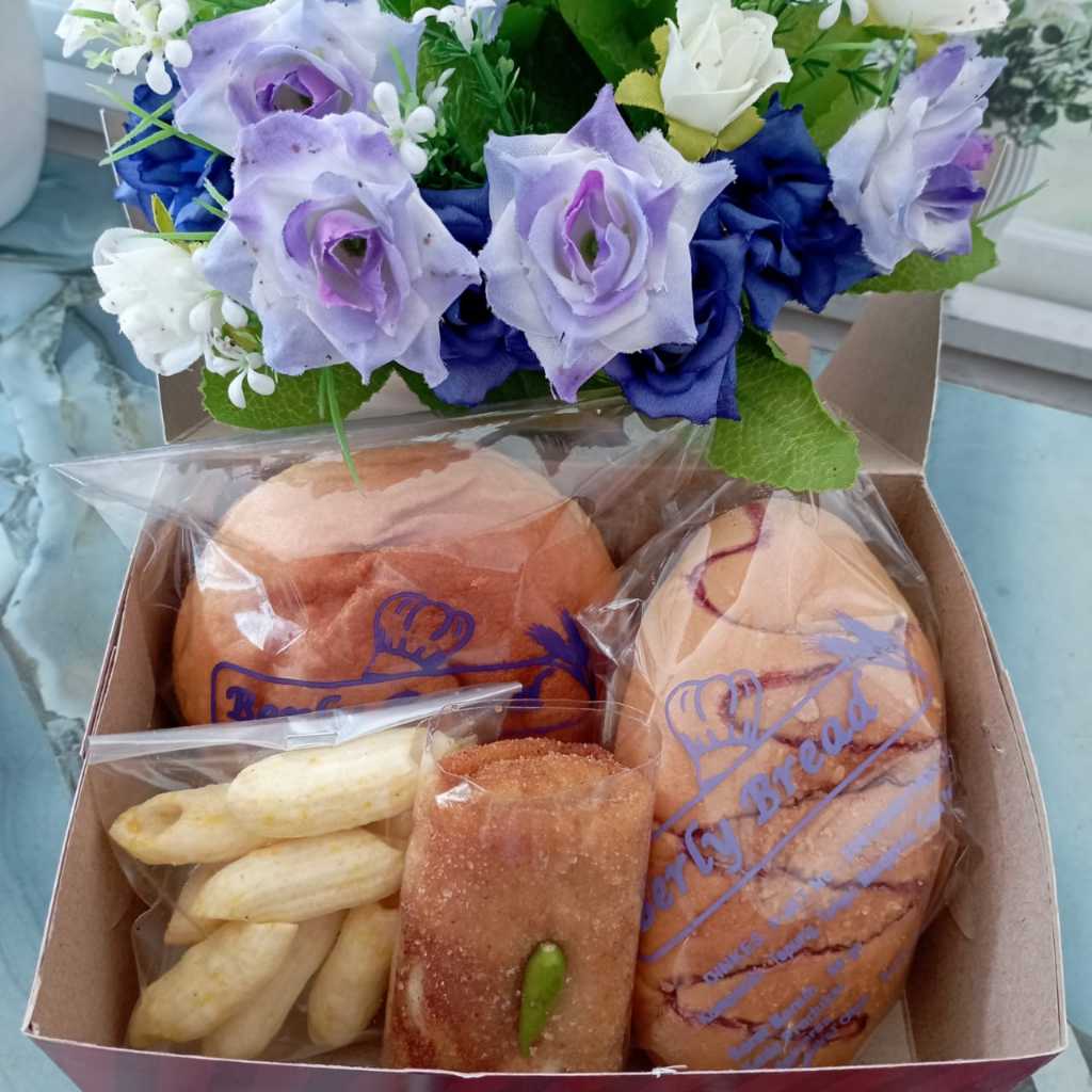 

Snack Box F / Snack Box roti jajanan pasar kletikan / Minimal order 20dus