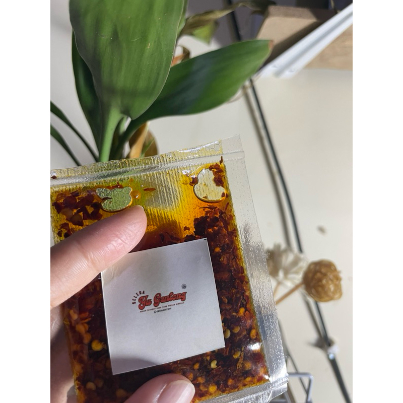 

Chilli Oil Kemasan Travelpack Selera Yu Gentong