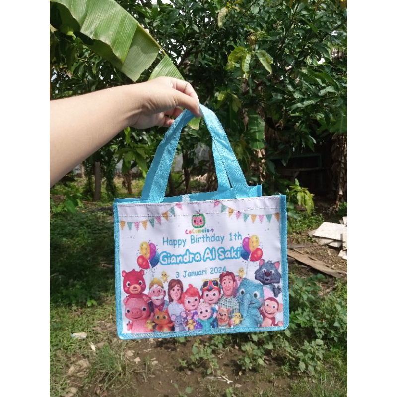 

Custom Tas Ulang Tahun Anak Karakter Foto Tulisan