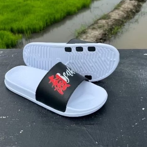 sandal slop pria.sandal Slop terbaru.Sandal Selop.Sandal Pria dewasa.Sandal Slip on.Sandal Karet.san