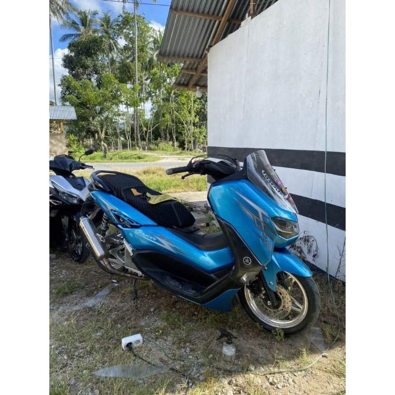 STRIPING STICKER TRANSPARAN NMAX NEW SIMPLE 01