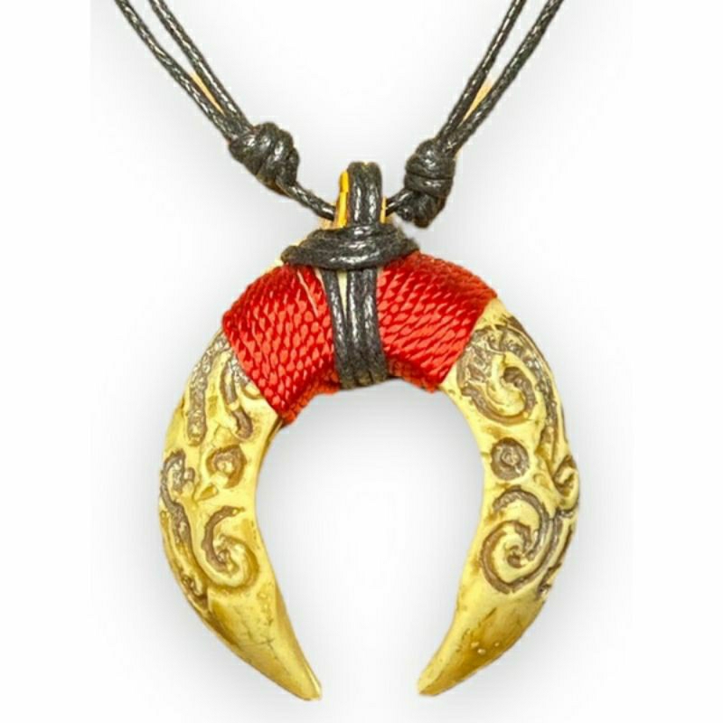 Kalung Taring Babi Sepasang Ukir