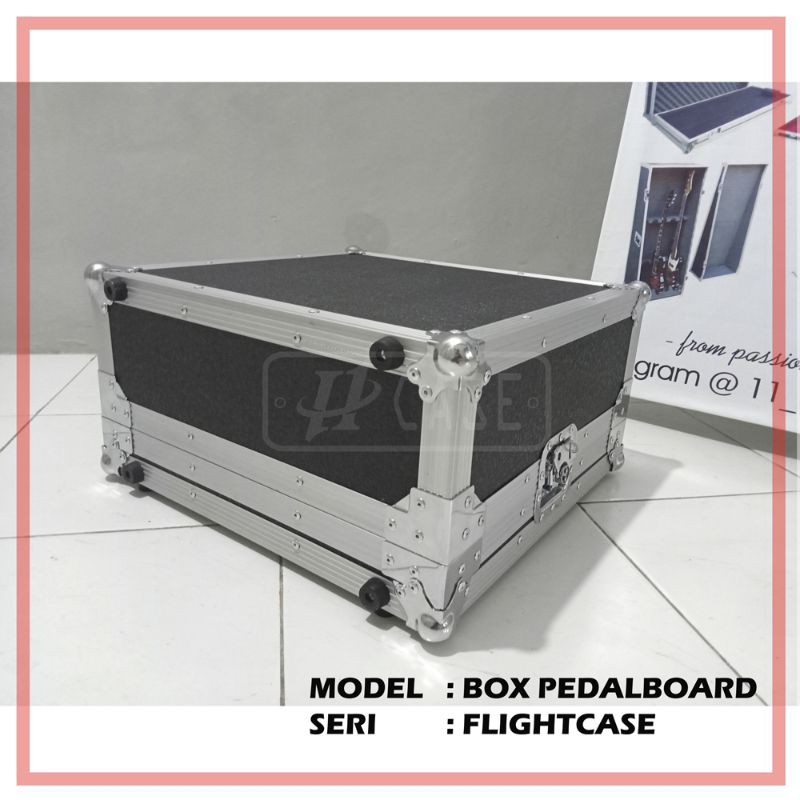 Box Pedalboard (uk. dalam 60 x 30 x 15 cm)