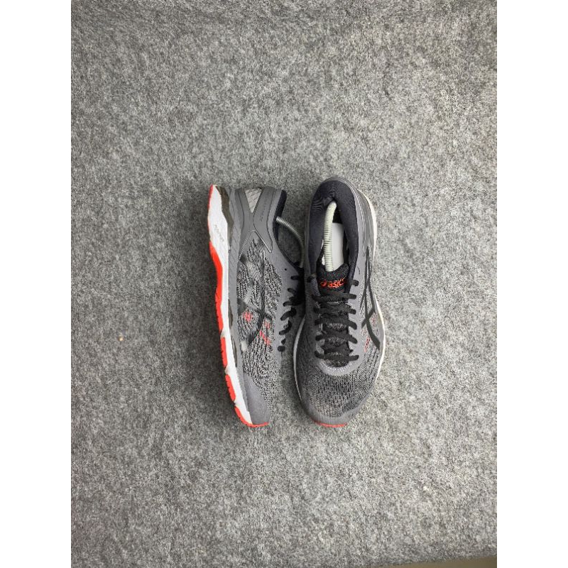 Sepatu Asics Running