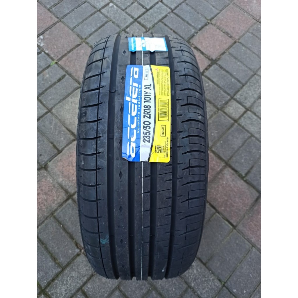 BAN ACCELERA PHI-R 235/50 R18