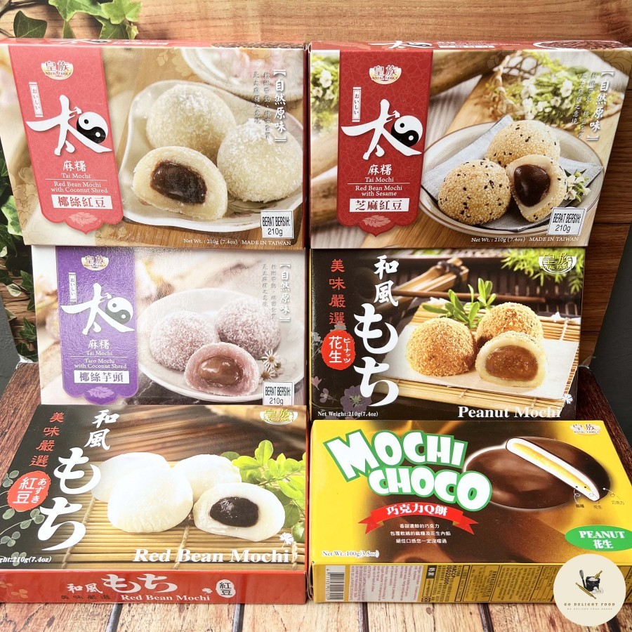 

royal family mochi premium