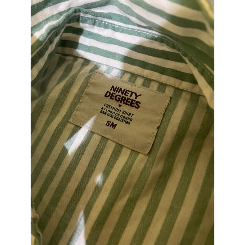 kemeja ninety degrees