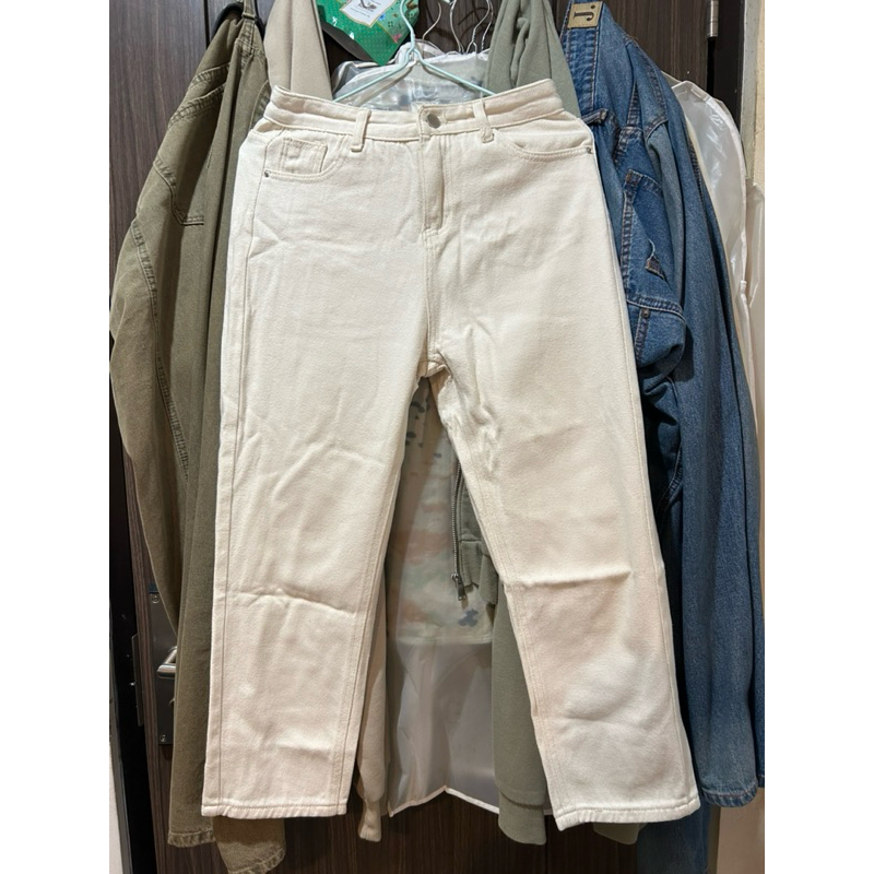 celana jeans broken white