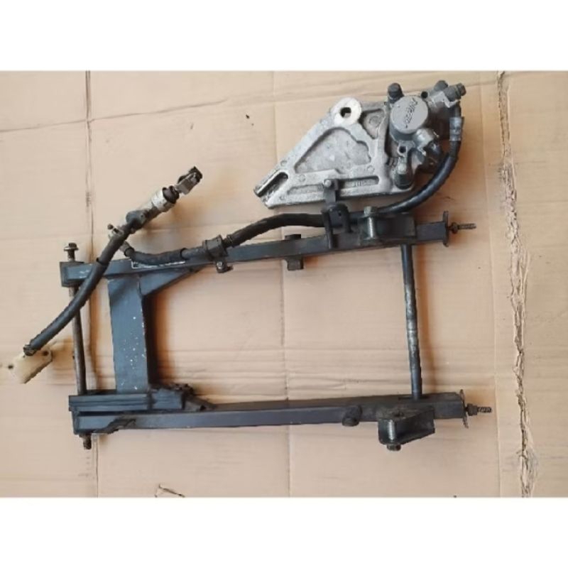 Swing Arm + Pengereman Honda Supra X 125 Fi, Blade 125 Fi, Supra X 125 Helm in / Original Copotan