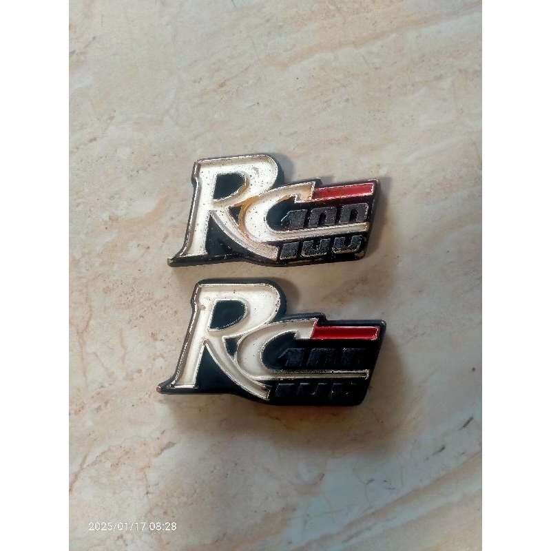 emblem sayap suzuki rc100