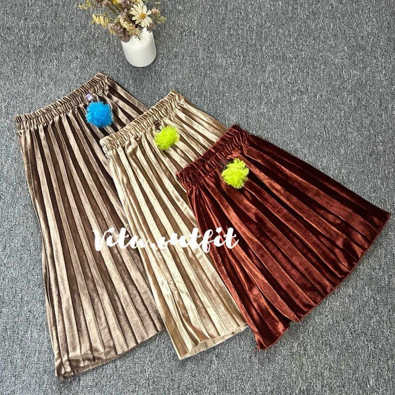 Rok Anak perempuan Bludru import /Rok plisket bludru anak
