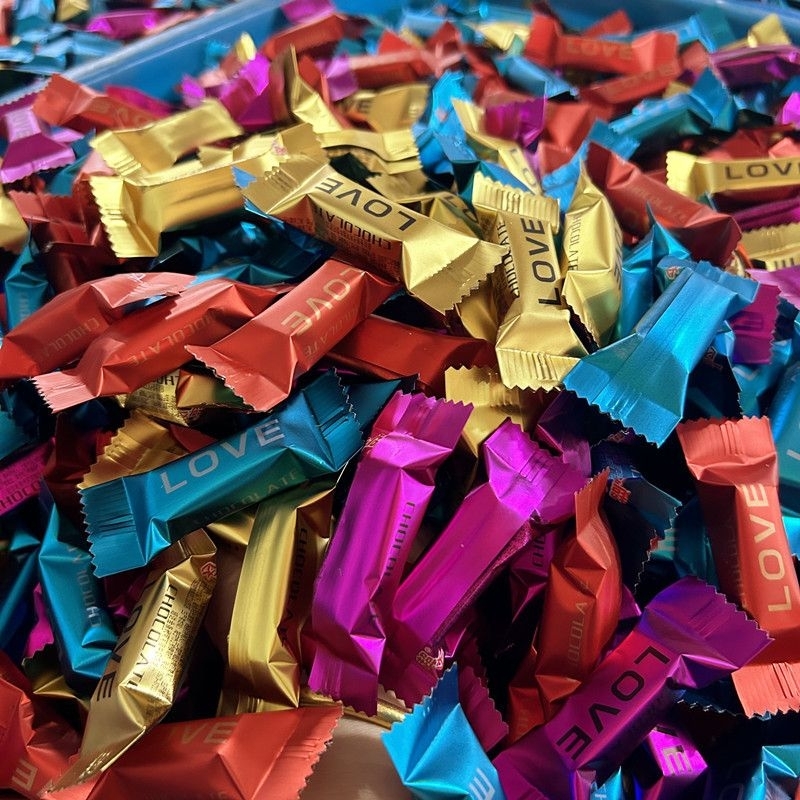 

Coklat Imlek Warna Warni 250 Gram Chocolate Snack Imlek Sincia