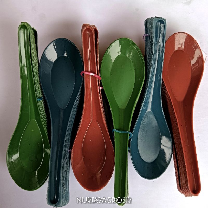 sendok bebek warna warni