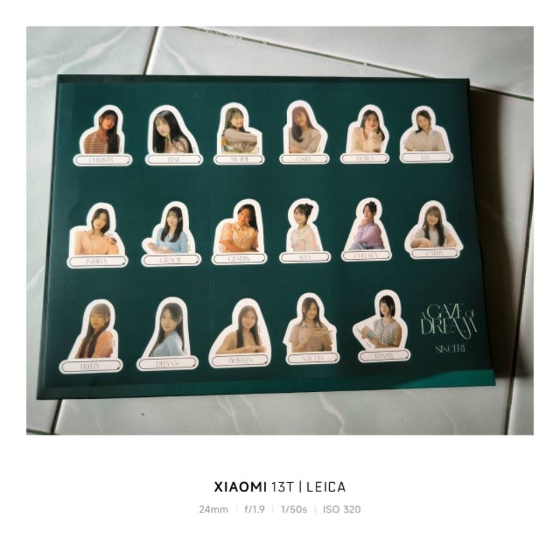 

Stiker kalender JKT48 2025 Sincere