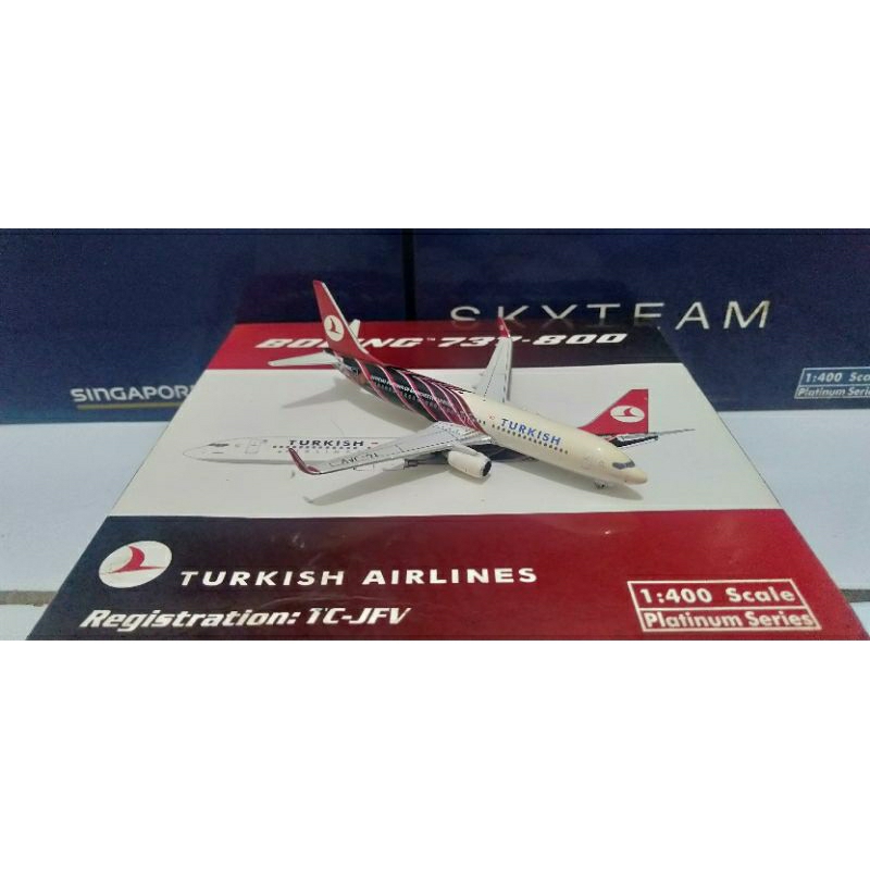 DISKON IMLEK Diecast Pesawat Manchester United Turkish Airlines Boeing B-737 Phoenix Original