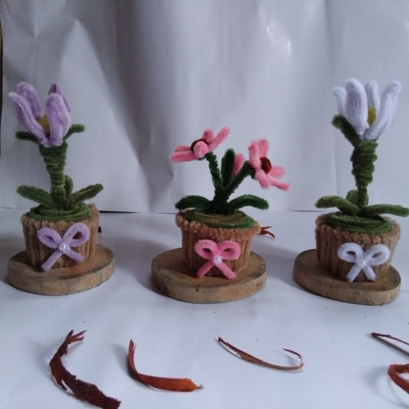 Bunga Pot Ukuran Mini Pipe Cleaner / Kawat Bulu | Tulip , Daisy, Sunflower, Mawar, Lavender, Garberr