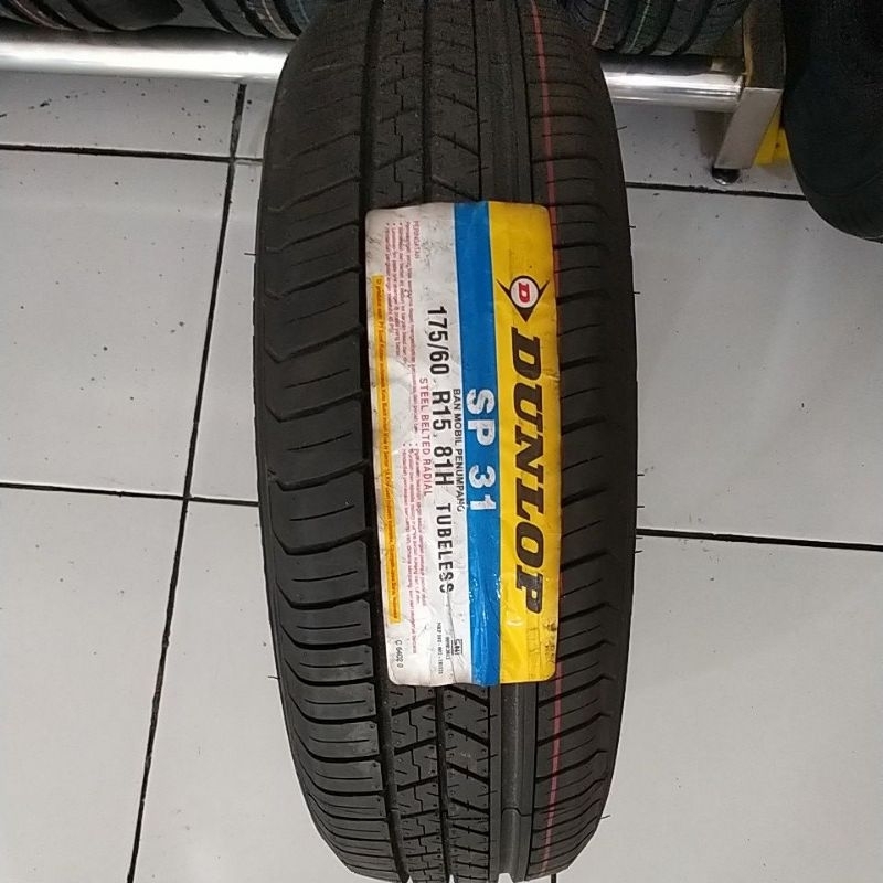 Ban mobil Dunlop 175/60 r15 SP31 Nissan March *2024