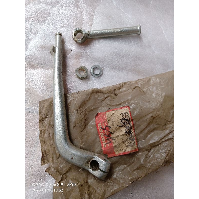 selah selahan engkol kick stater C70 C700 C800 original Japan NOS