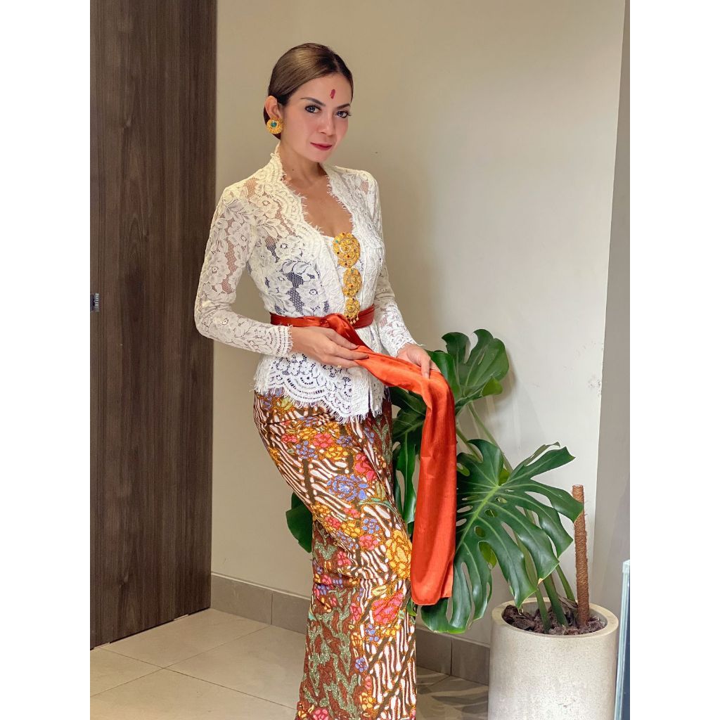 Kamen paris CREEP TANPA selendang original by Djuwita Kebaya