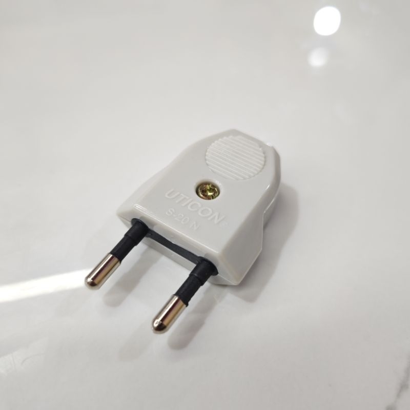 Steker Gepeng Mini Uticon