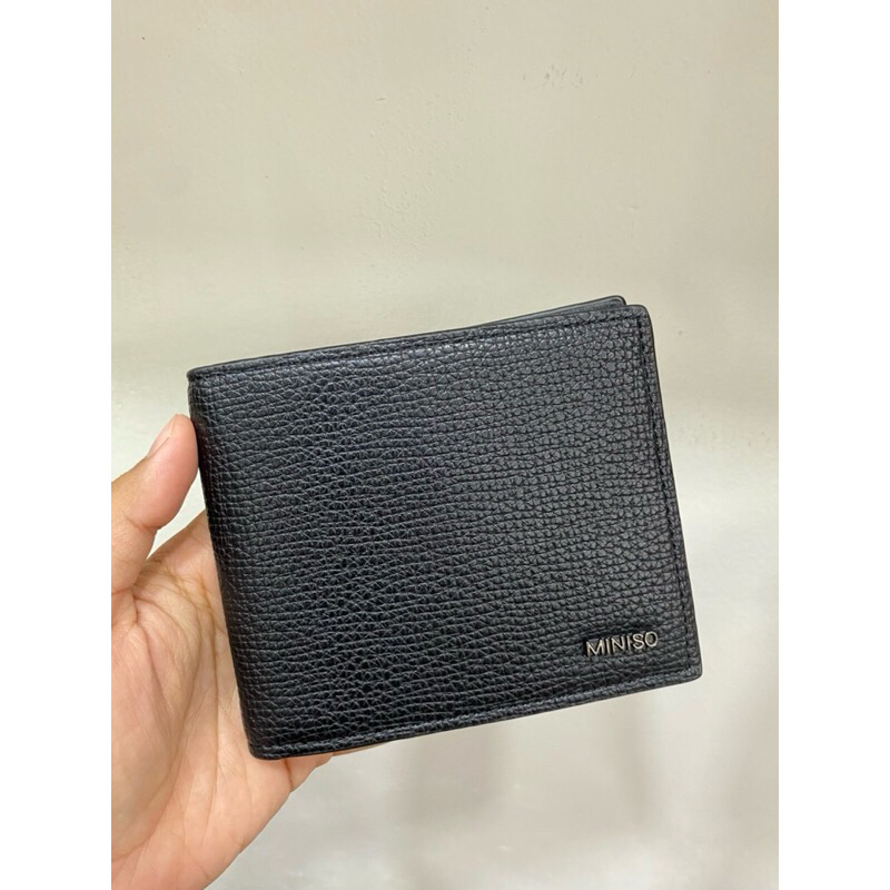 Miniso Men’s Minimalist Textured Short Wallet / dompet pria