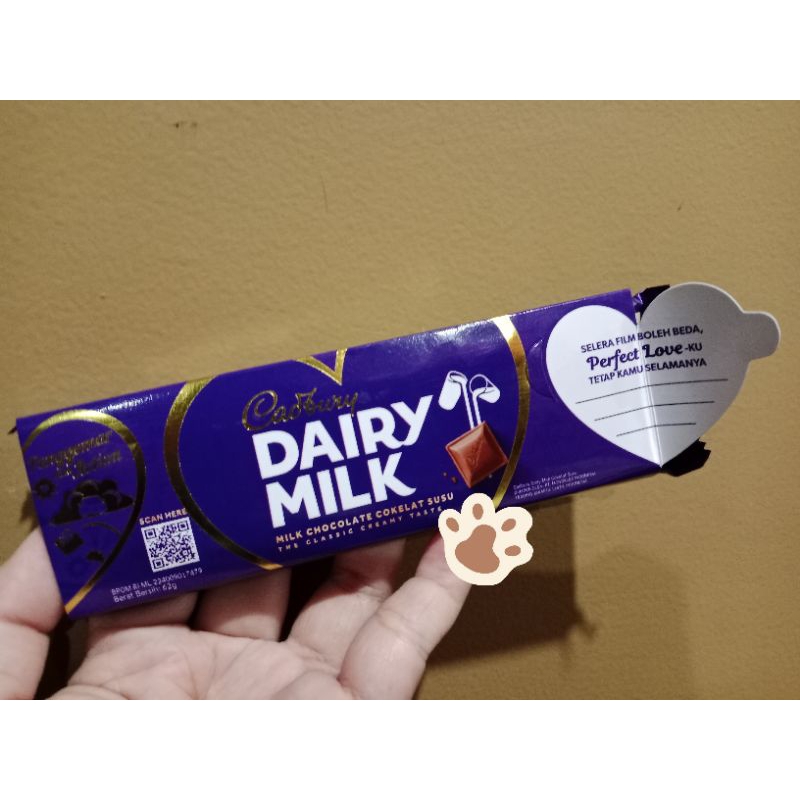 

Cadbury Dairy Milk Chocolate Cokelat Susu 62gr edisi Valentine Day gift