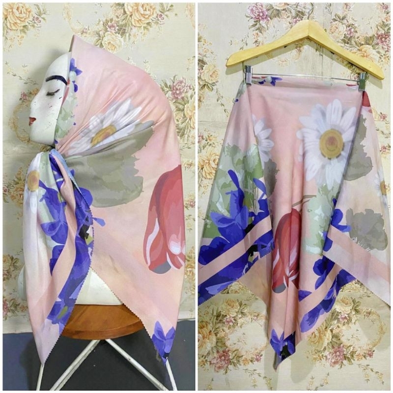 HIJAB SEGI EMPAT VOAL MOTIF SUBLIME KODE 362 PINK MUDA NAVY MERAH
