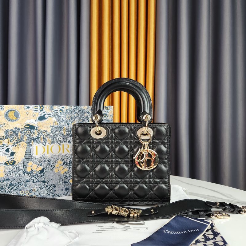 tas christian dior wanita ori C12
