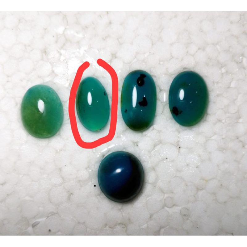 batu bacan lostone