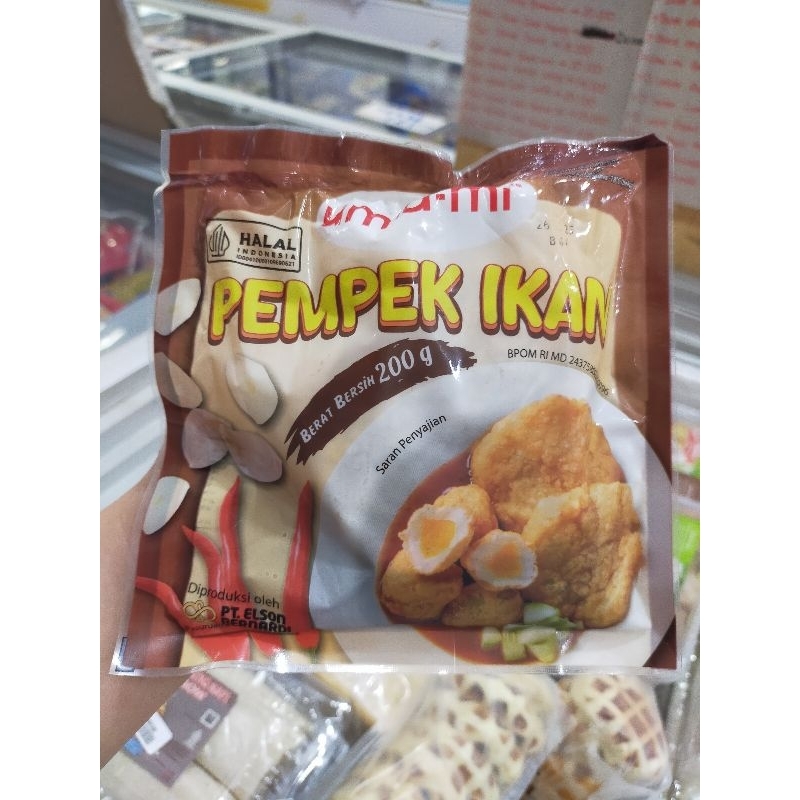 

UMA-MI PEMPEK IKAN