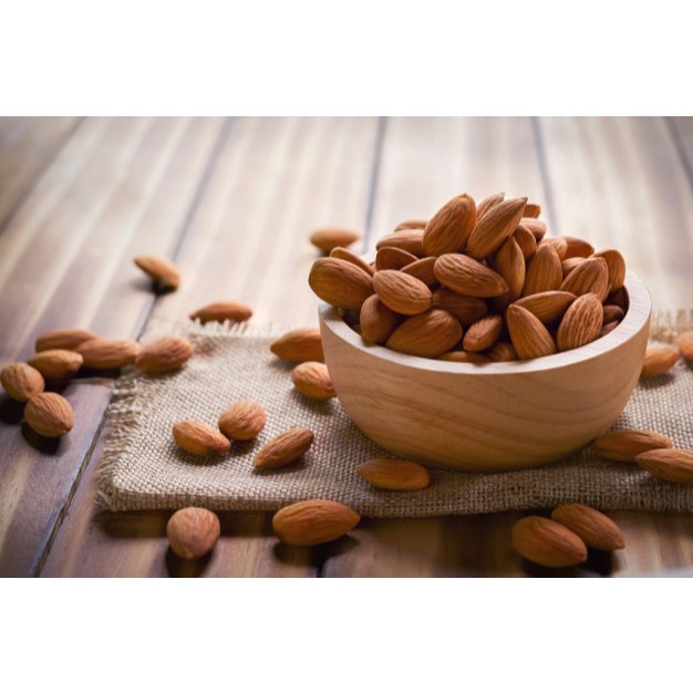 

Natural Whole Almond Raw ( Kacang Almond Natural Mentah ) 1 Kg