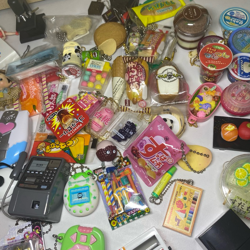 food gotochi keychain & miniature gacha gashapon bread pudding
