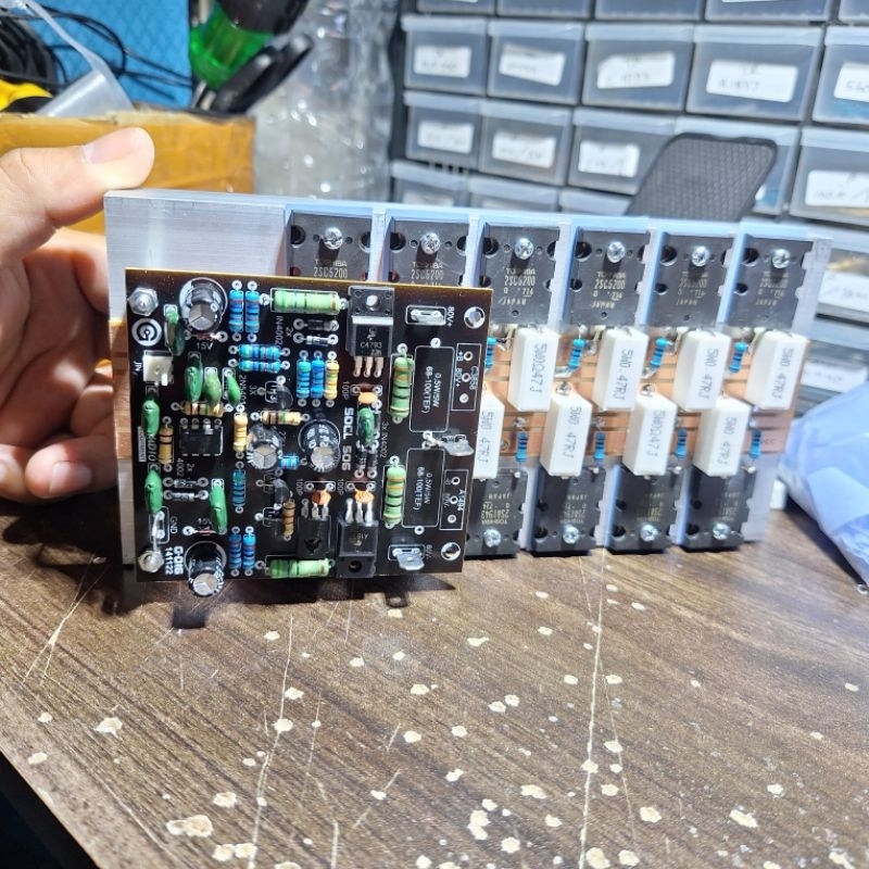 TR TRANSISTOR Toshiba 2SC5200/2SA1943 6 SET plus Pendingin/heatsink plus driver socl 506