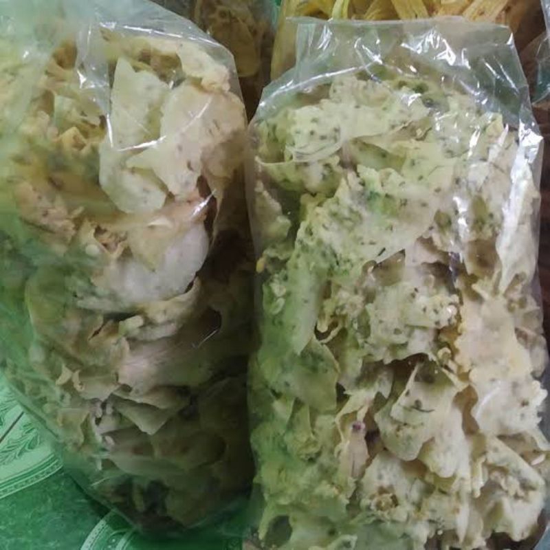 

peyek kacang tanah 1/2 kilo