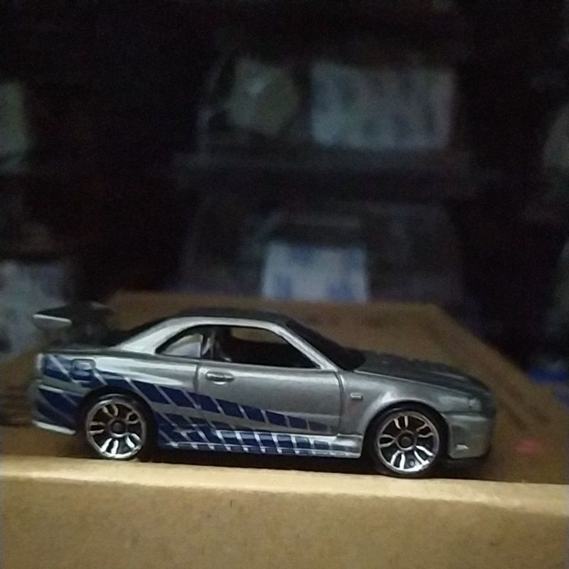 Hotwheels Nissan skyline r34 loose