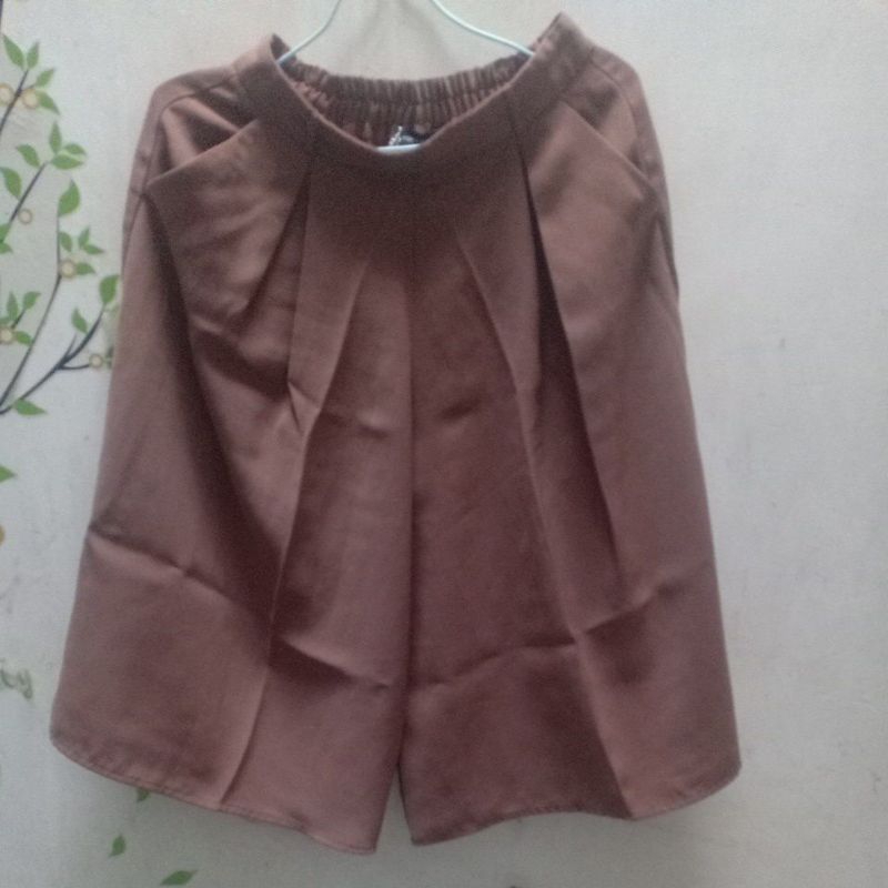 preloved kulot Farah button