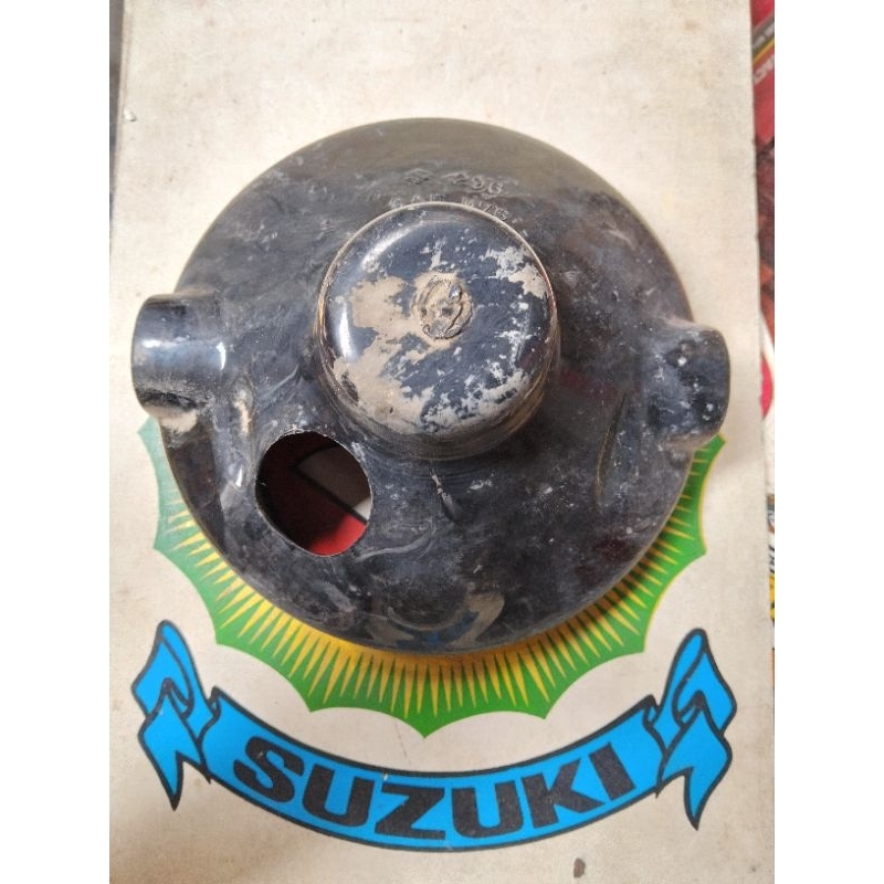 COVER BATOK LAMPU BELAKANG SUZUKI GP 100 GP100 GP125 TS100 125 ORIGINAL JAPAN NOS