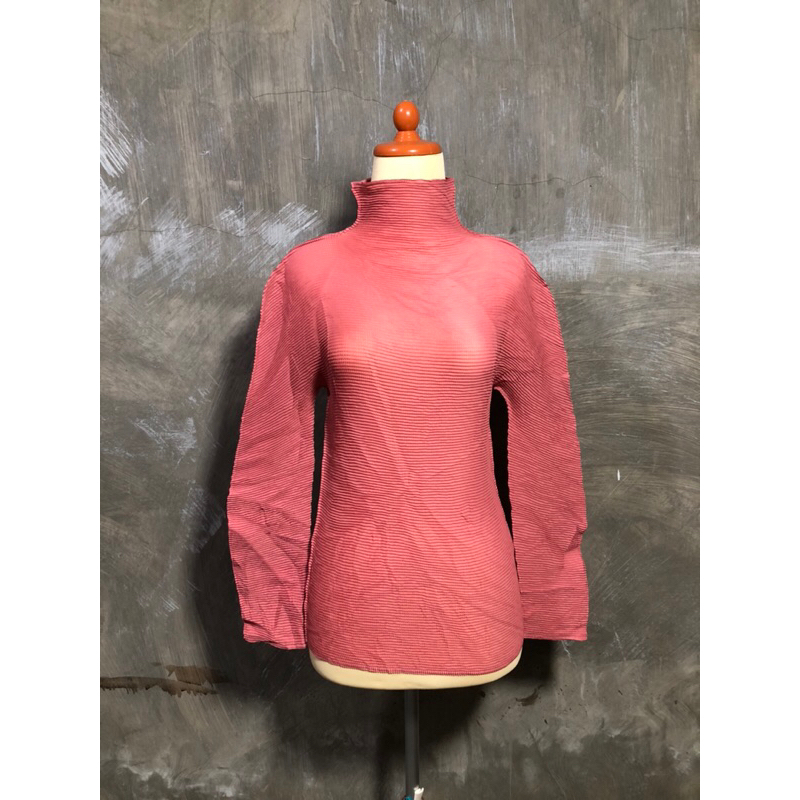 Me Issey Miyake Pleats Tops