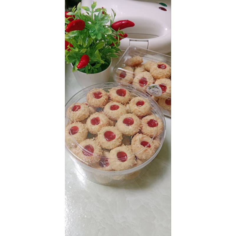 

Thumbprint strawberry