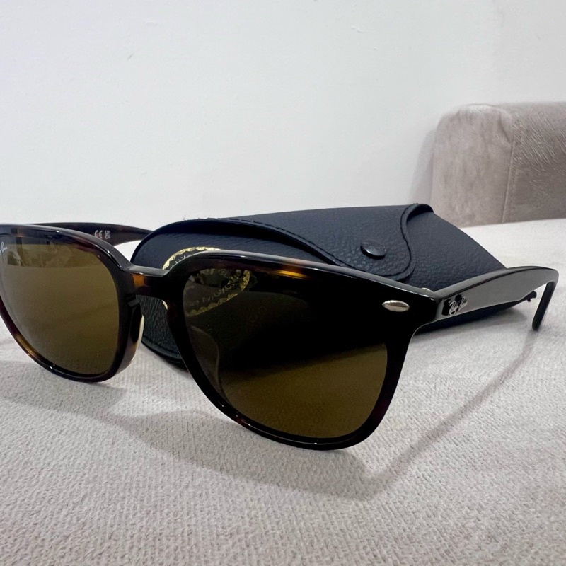 Ray-ban Wayfarer Original pembelian 2024, second mulus