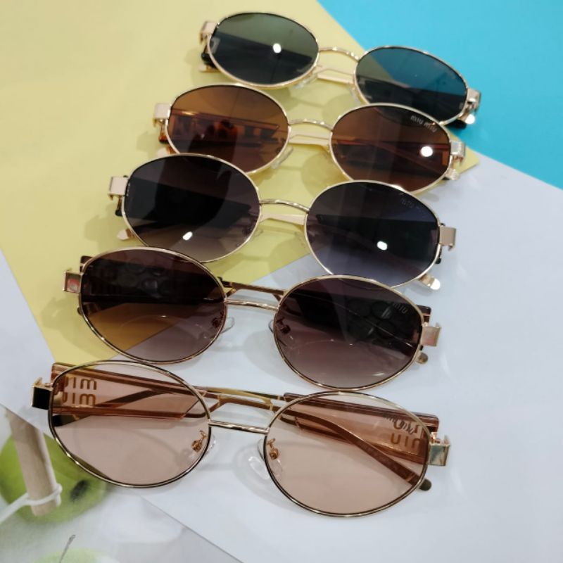 Kacamata Oval Wanita Terkini