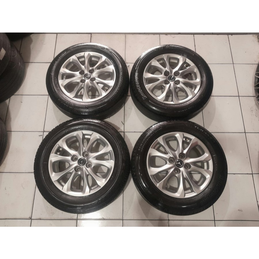 VELG MOBIL BEKAS MAZDA RING 15 LEBAR 5,5 PCD 4X100 GREY BONUS BAN 185 65 R15 SEKEN MURAH SEMARANG