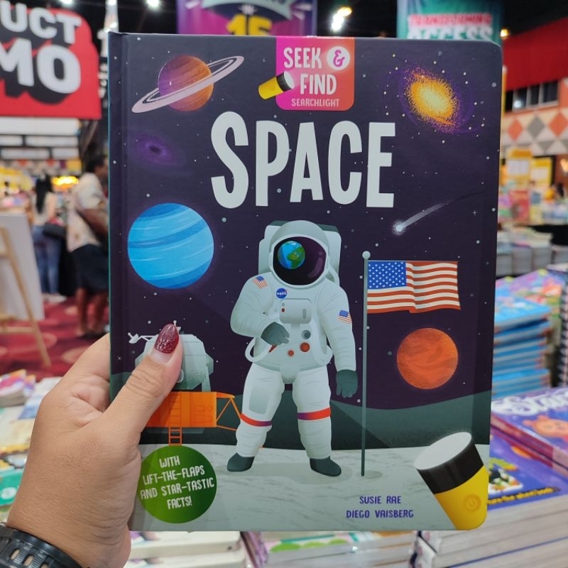 BIG BAD WOLF BOOKS ■ SEEK & FIND SEARCHLIGHT : SPACE - BUKU ILMU PENGETAHUAN ANAK BBW IMPORT REFEREN