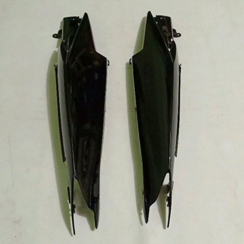 COVER BODI MX NEW 135 BODI BELAKANG JUPITER MX NEW 135 HITAM NARITA